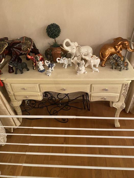 Мебель в спальню