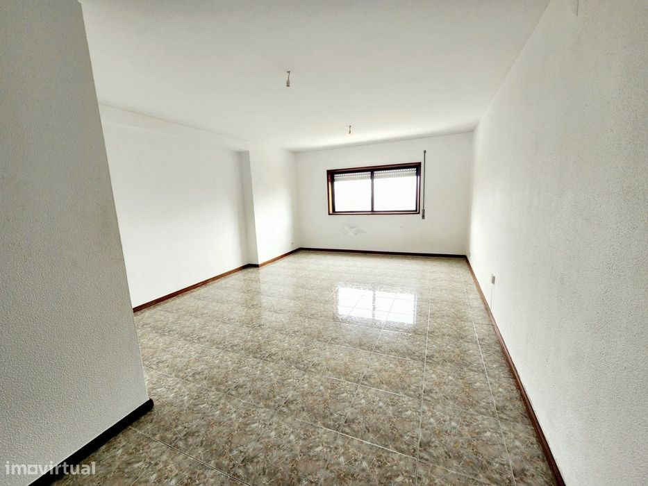 Apartamento T2 em Vilar do Paraíso