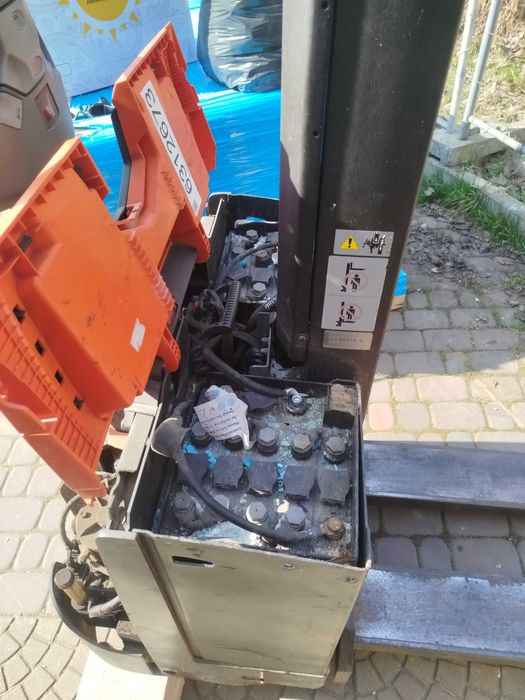 Wózek elektryczny Toyota BT STAXIO