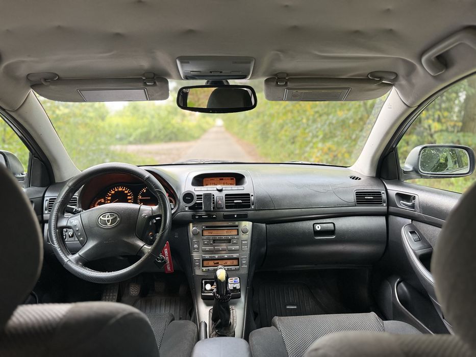Авто универсал Avensis 2.0 D-4D