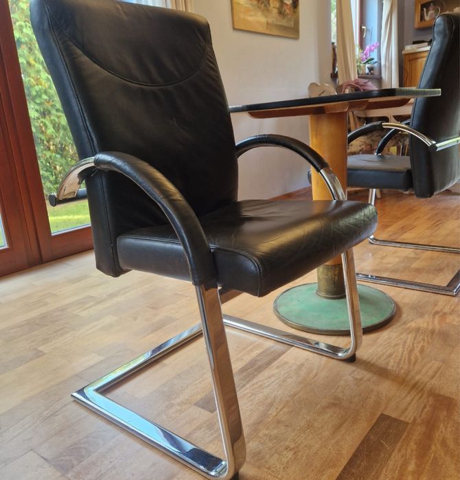 Fotele skóra naturalna (4 szt.)bauhaus  lata 50 biuro eleganckie