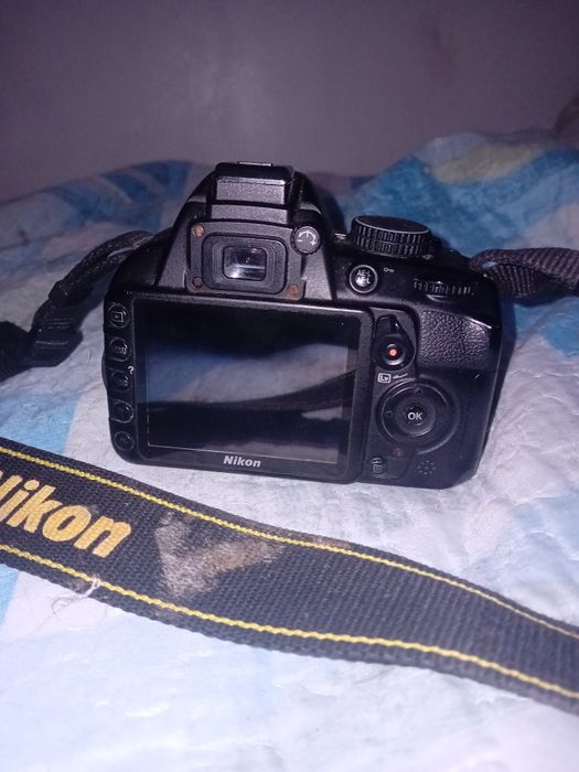 Camera Nikon D3100