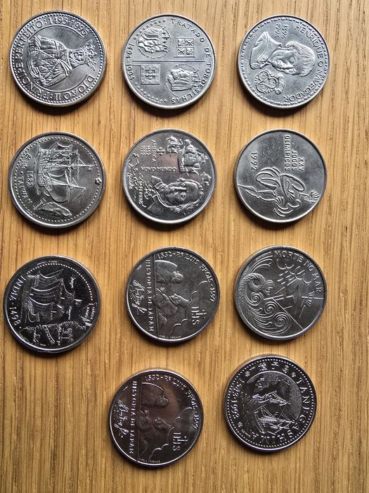 Moedas de 200 escudos coleção, algumas raras