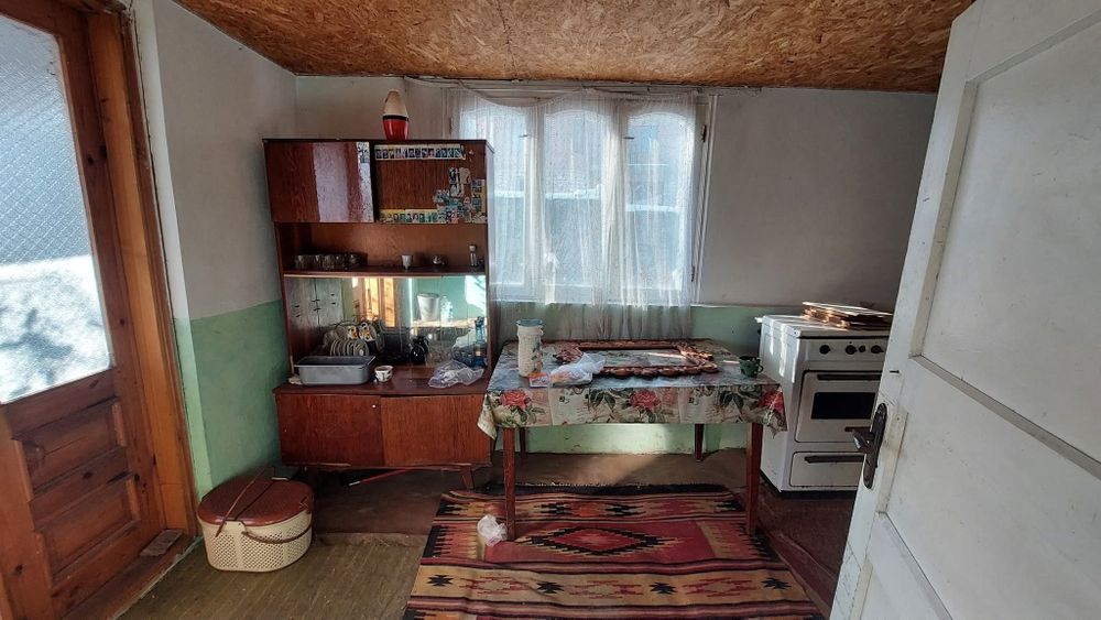 Продам частину будинку. Вул.Сагайдачного,7.