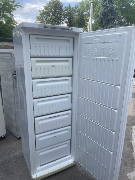Продам морозилку