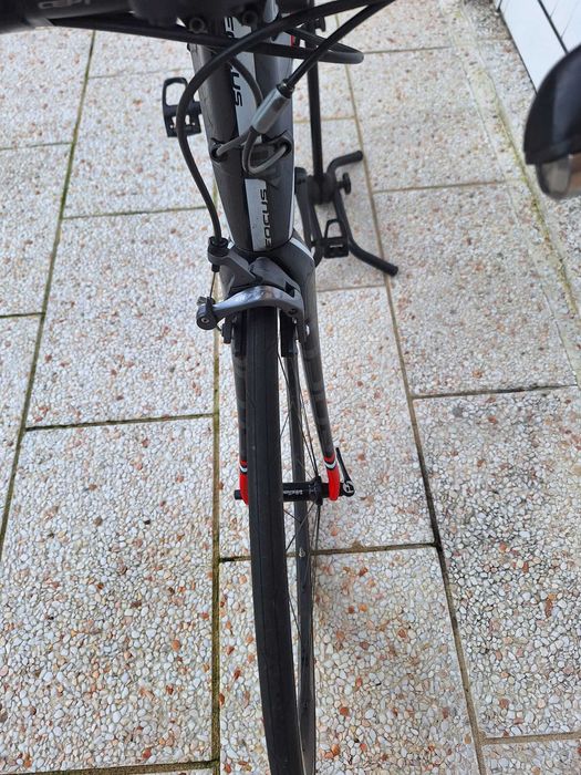 Focus Cayo L – Quadro partido (carbono) – Ideal para Peças | Ultegra