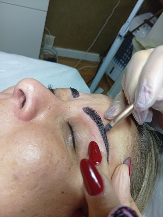 Cílios e sobrancelhas