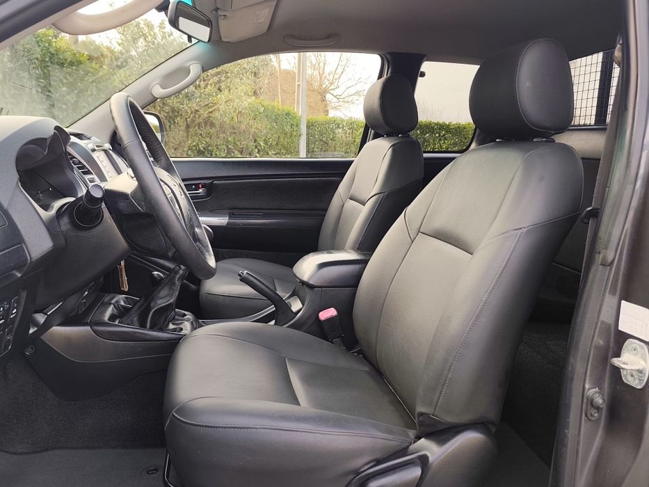 Toyota Hilux 2.5D4D 4x4 Nacional 3 Lugares