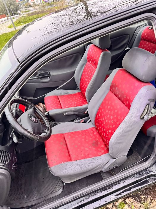 Seat ibiza ano 200q