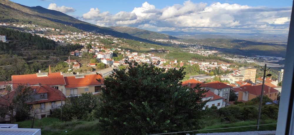 T4 na rua José Caetano Júnior, Covilhã