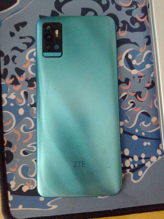 смартфон ZTE Blade A71 (версія з 64 ГБ вбудованої пам'яті)