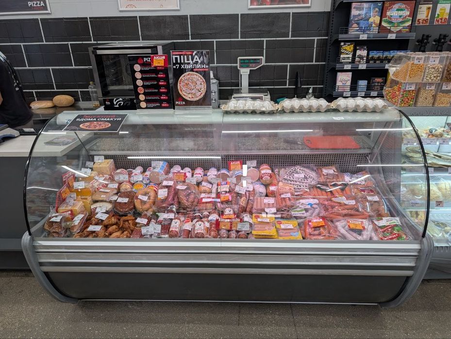 Вітрини холодильні багато різних моделей