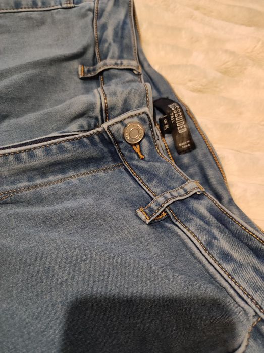 Dżinsy Missguided Tall dla wysokich z  wysokimi stanem