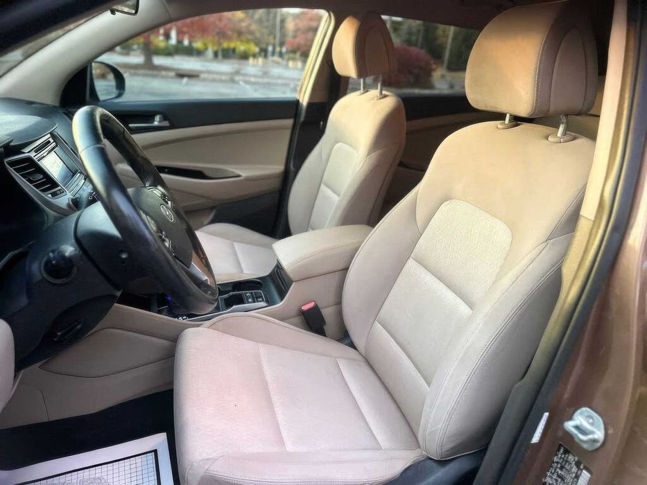 Hyundai Tucson      2015