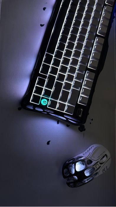 Teclado mecanico + Rato Gravastar novos