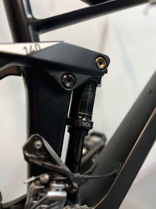 CUBE | Карбон | FOX | L  | XT Deore