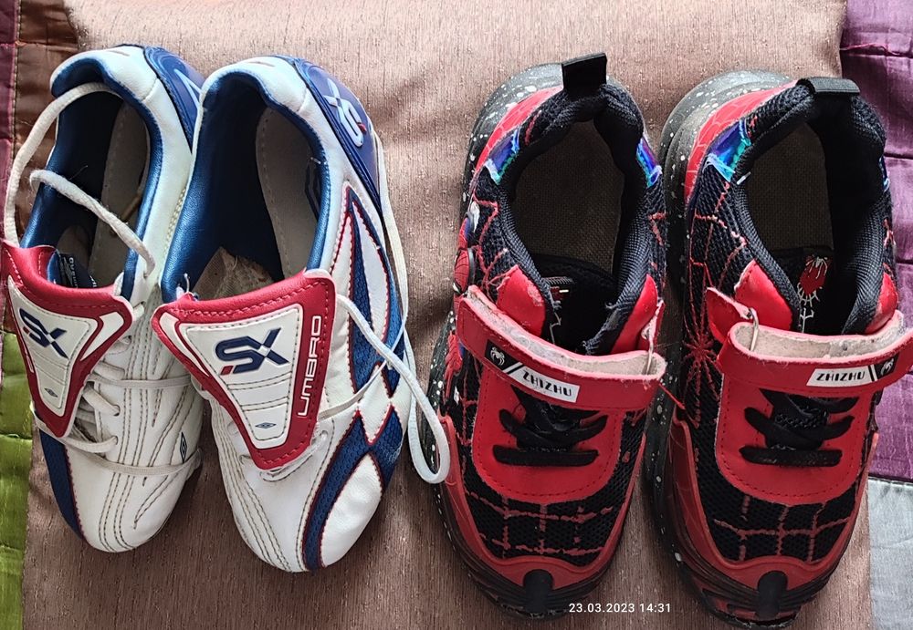 Buty piłkarskie Umbro + adidaski