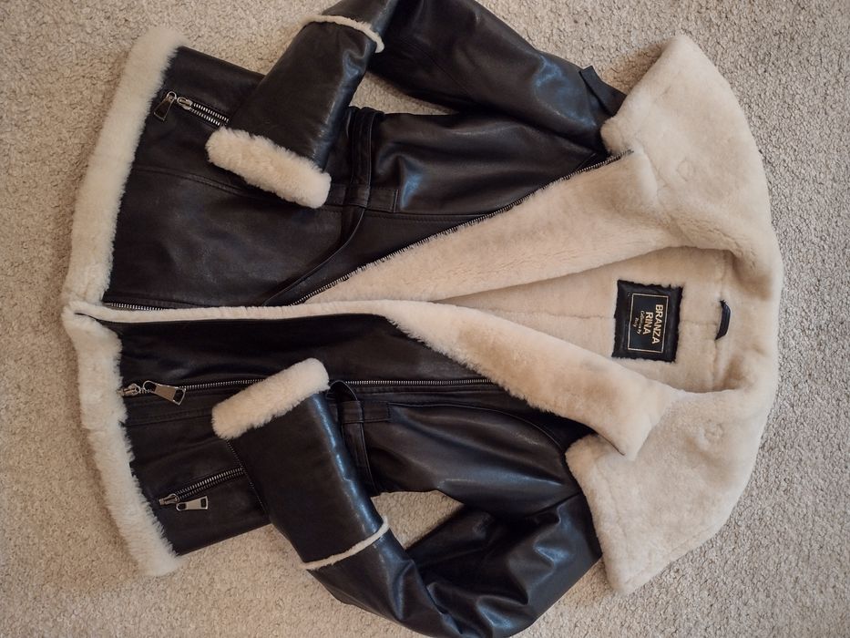 Женская дублёнка.