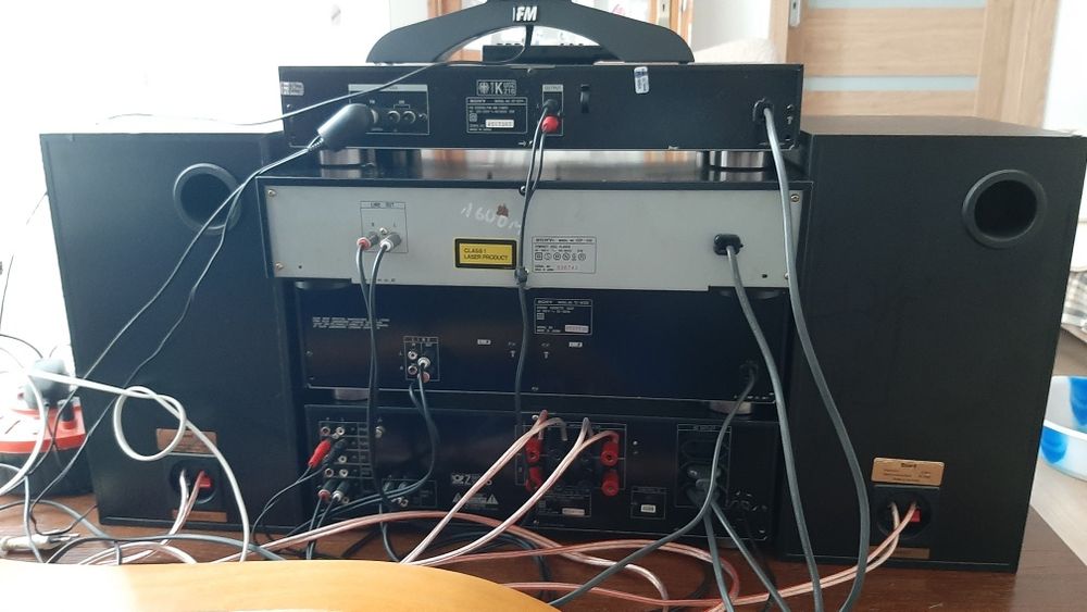 Wieza sony  z kolumnami lub  bez