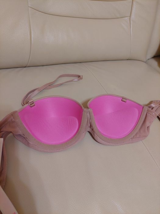 Продам новий бюстгалтер Viktoria Sikret 34B