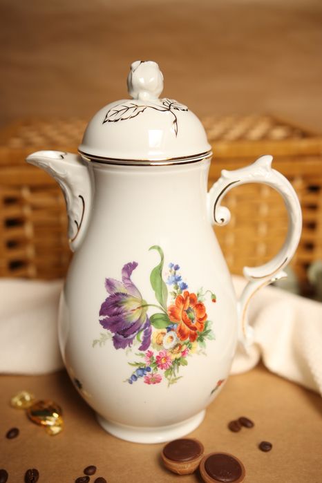 Dzbanek Furstenberg kwiaty porcelana imbryk