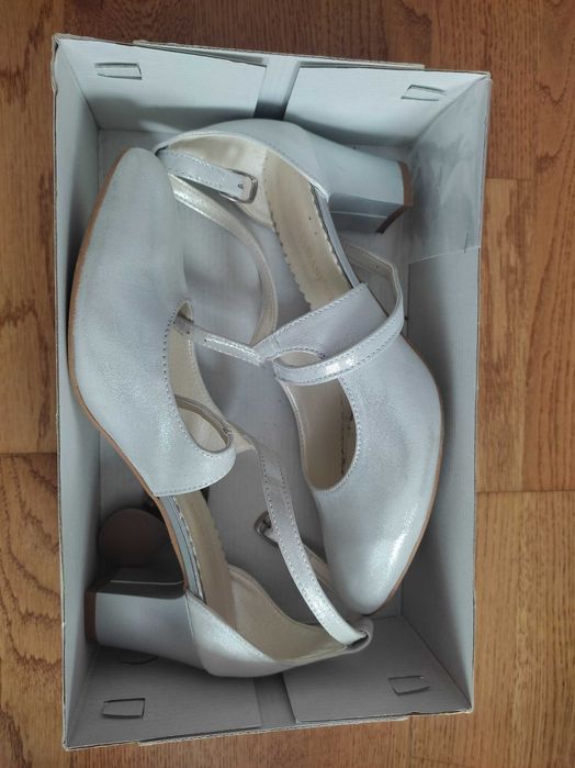 Buty ślubne r.39