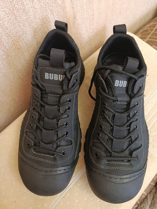 Кросівки трекінгові