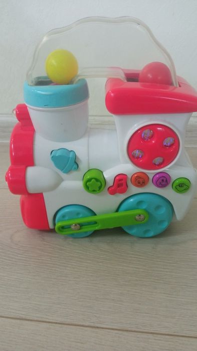 Игрушка паравоз музыкальный Baby