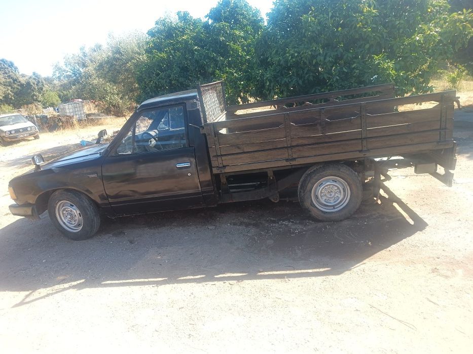 Carrinha de caixa aberta Datsun Pick up de 1981