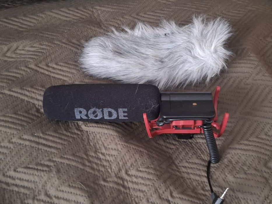 Microfone Rode Videomic com deadcat