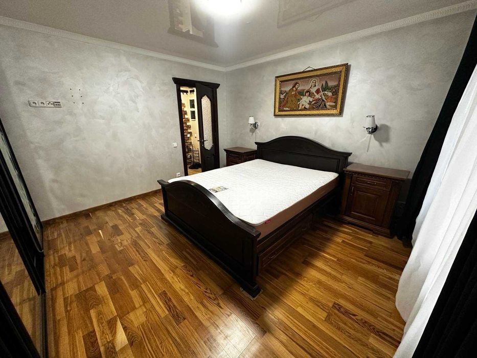 Продається квартира у м. Тячів