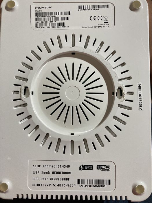Router TG784 como novo