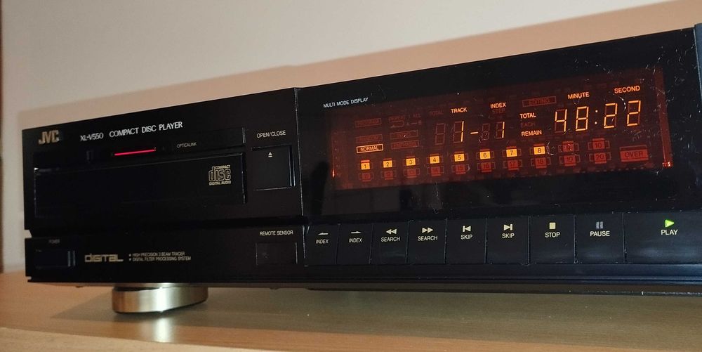 JVC XL-V 550 + oryginalny pilot