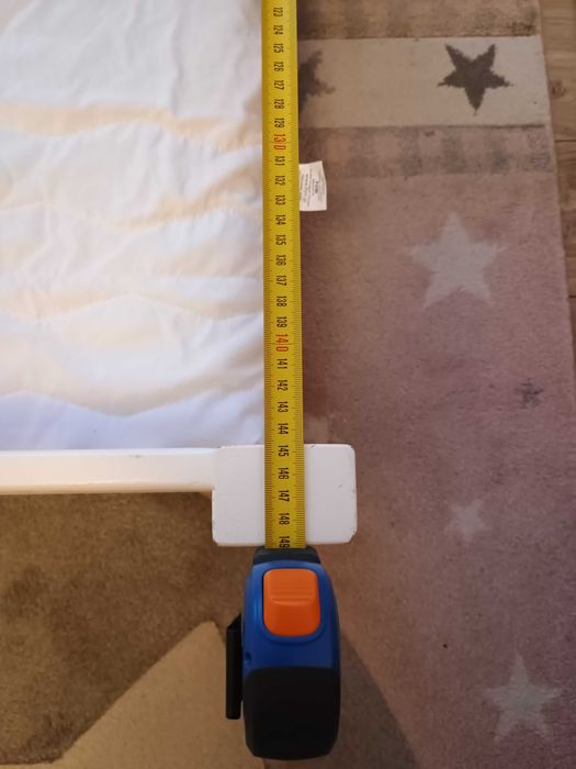 Niskie łóżko dla dziecka 150x90 z materacem 140x80