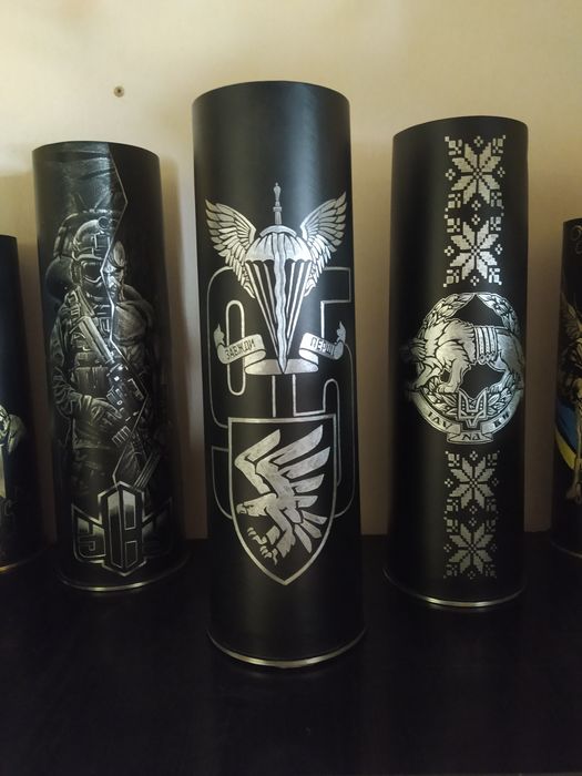 Сувенірні гільзи на подарунок  аукціон чи як ваза