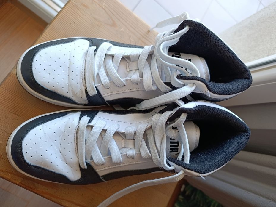 Sneakersy marki Puma, model Rebound v6 Mid