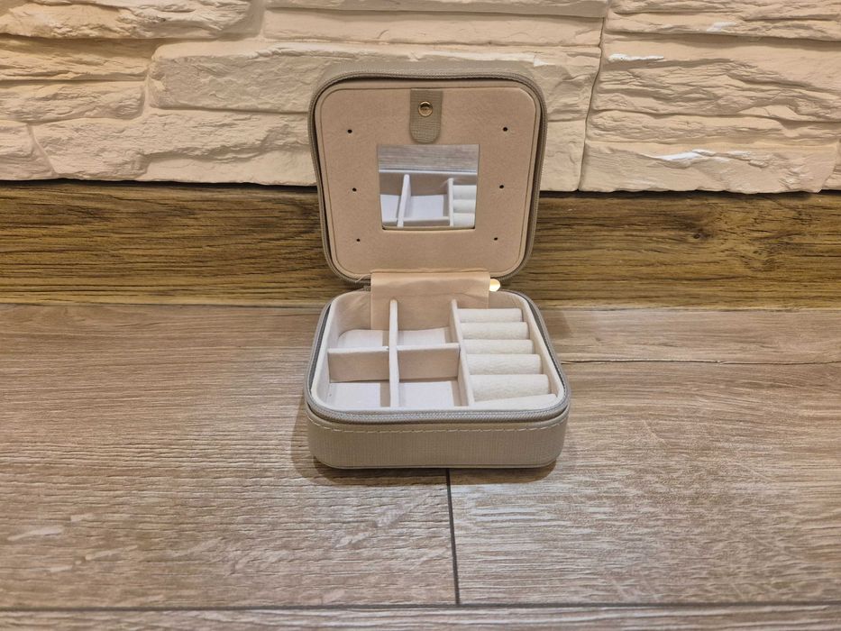 Pudełko na biżuterie