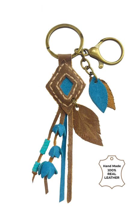skórzany brelok amulet ze skórzanym frędzlem