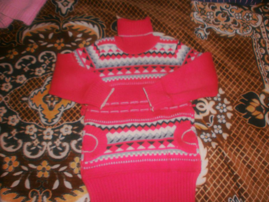 Кофта свитер 122р--100 гр