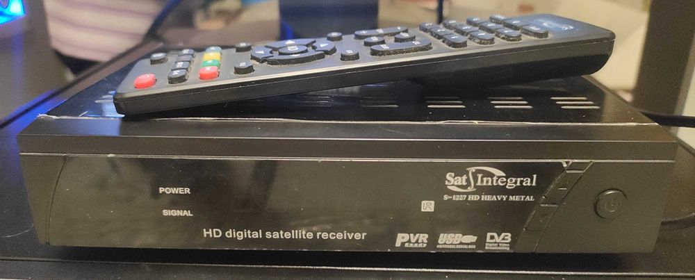 Супутниковый приймач Sat Integral