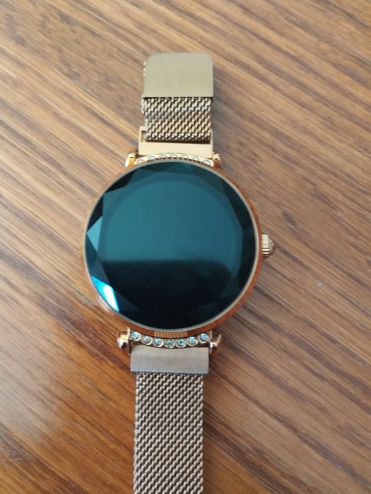 Sprzedam zegarek damski smartwatch