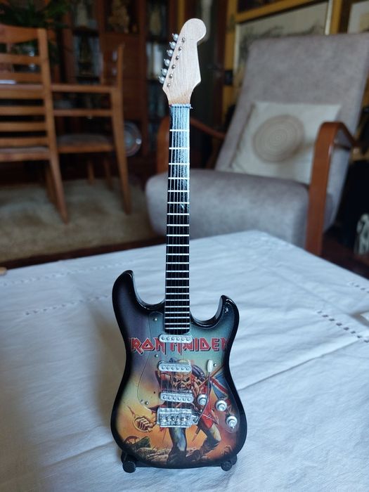 Guitarras Miniaturas *NOVAS*