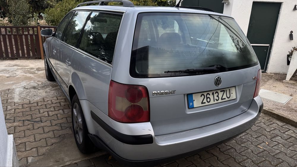 VW PASSAT  variant 130cv