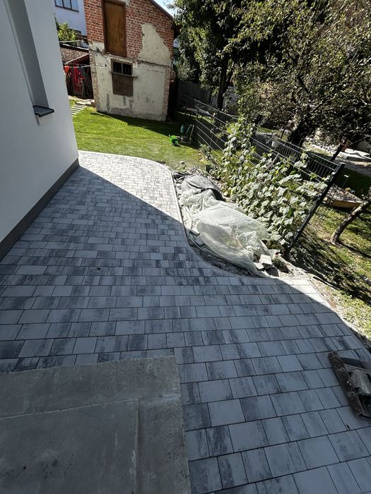 Укладка бруківки