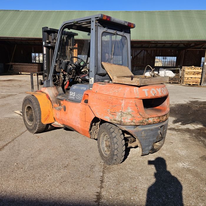 Wozek widłowy toyota SAS 45 4, tony