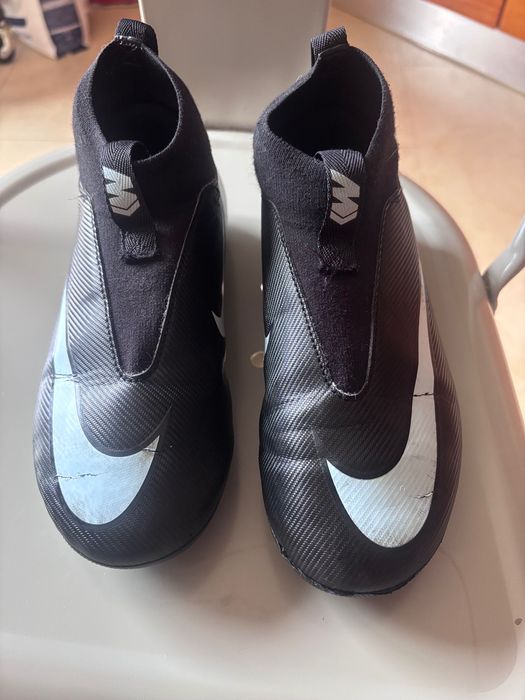 Chuteiras de criança tamanho 34 Nike