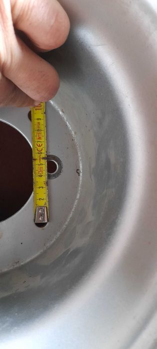 Jantes trás dupla furaçao uma é yamaha com pneus Maxxis