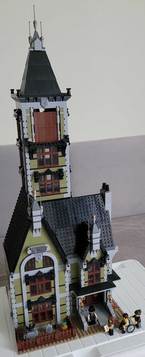 Lego Creator Expert 10273, Dom strachu