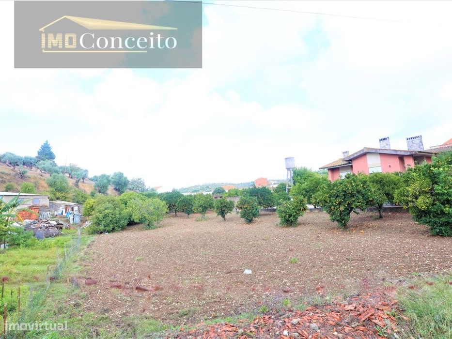 Terreno Urbano - A 2 Minutos Do Centro De Torres Novas - Grande Opo... — Torres Novas (São Pedro), Lapas E Ribeira Branca, Santarém