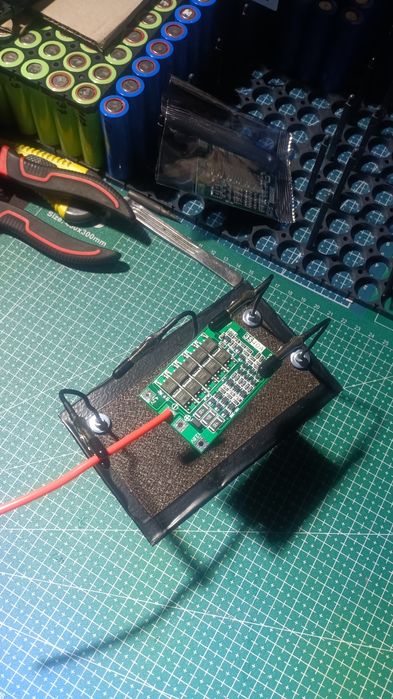 Третя рука для пайки на магнітній основні 4 шт.